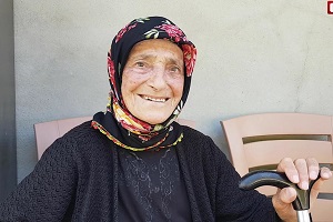 Μια 92χρονη γιαγιά στη σημερινή Τουρκία μιλά ρωμαίικα!