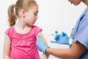 Γεροτζιάφας υπέρ επιβολής υποχρεωτικά του πειραματικού εμβολίου μέχρι και σε 12χρονα!