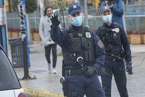 Η Ελλάδα δεύτερη χώρα στον πλανήτη σε αυστηρότητα επιβολής περιοριστικών μέτρων