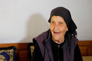 Ιστορίες ζωής από τη γιαγιά Ροζαλία - Η Ελλάδα μιας άλλης εποχής