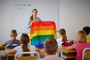 Προτάσεις προς τους γονείς για την αντιμετώπιση των θεωριών του φύλου στα σχολεία