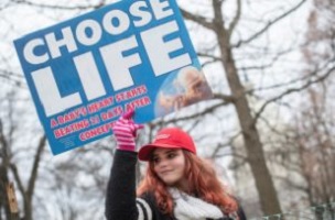 Η Ιρλανδία ξοδεύει 1 εκ. ευρώ για να ανταγωνιστεί τους ακτιβιστές υπέρ της ζωής του αγέννητου παιδιού