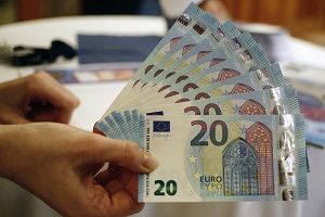 Ανώτατο όριο 10.000 ευρώ στις πληρωμές με μετρητά εντός Ε.Ε.