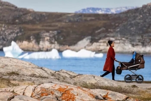 Γυναίκες της Γροιλανδίας οδηγούν τη Δανία στο δικαστήριο για ακούσια επιβολή «αντισύλληψης»