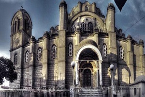 Το άγνωστο αντίγραφο της Αγίας Σοφίας στην Ελλάδα – Χτίστηκε το 900μ.Χ. και διακρίνεται για τους όμορφους τρούλους του